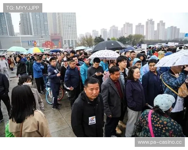 彩虹过人意外翻车实拍曝光 球迷现场爆笑全程见证这幕难忘搞笑瞬间